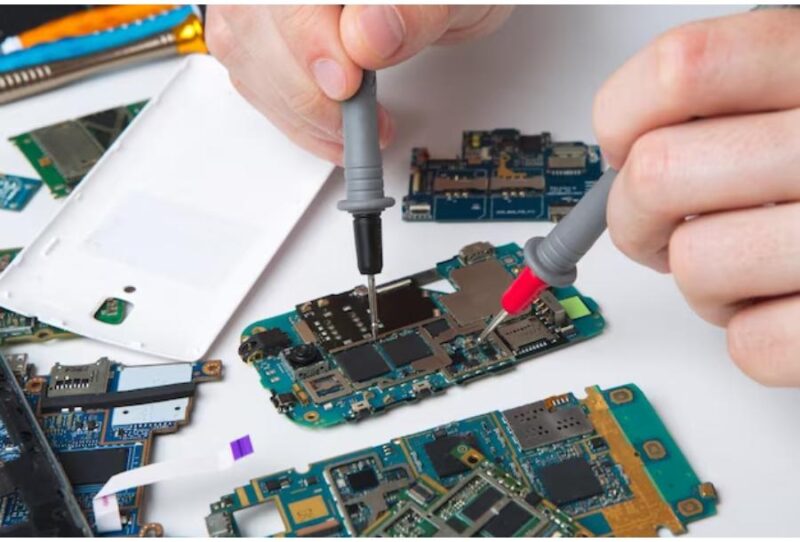 Why Motherboard Of Phone Gets Damaged