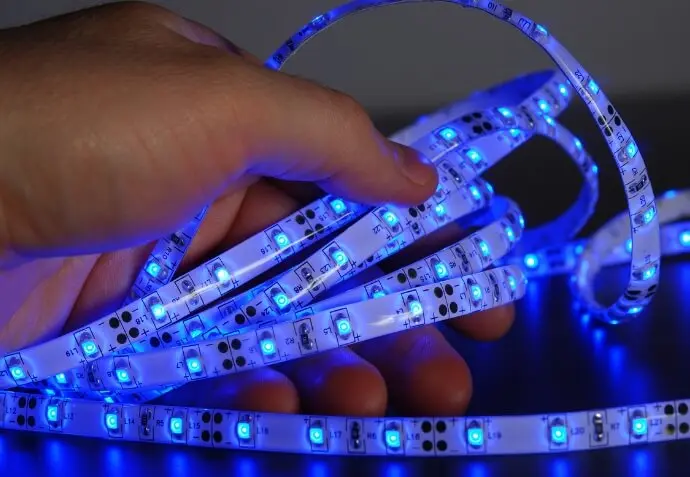 led strip lights turn blue when powered off